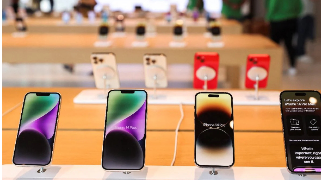 नोएडा में Apple का पहला स्टोर: क्या ये बदलाव टेक वर्ल्ड में नई क्रांति लेकर आएगा